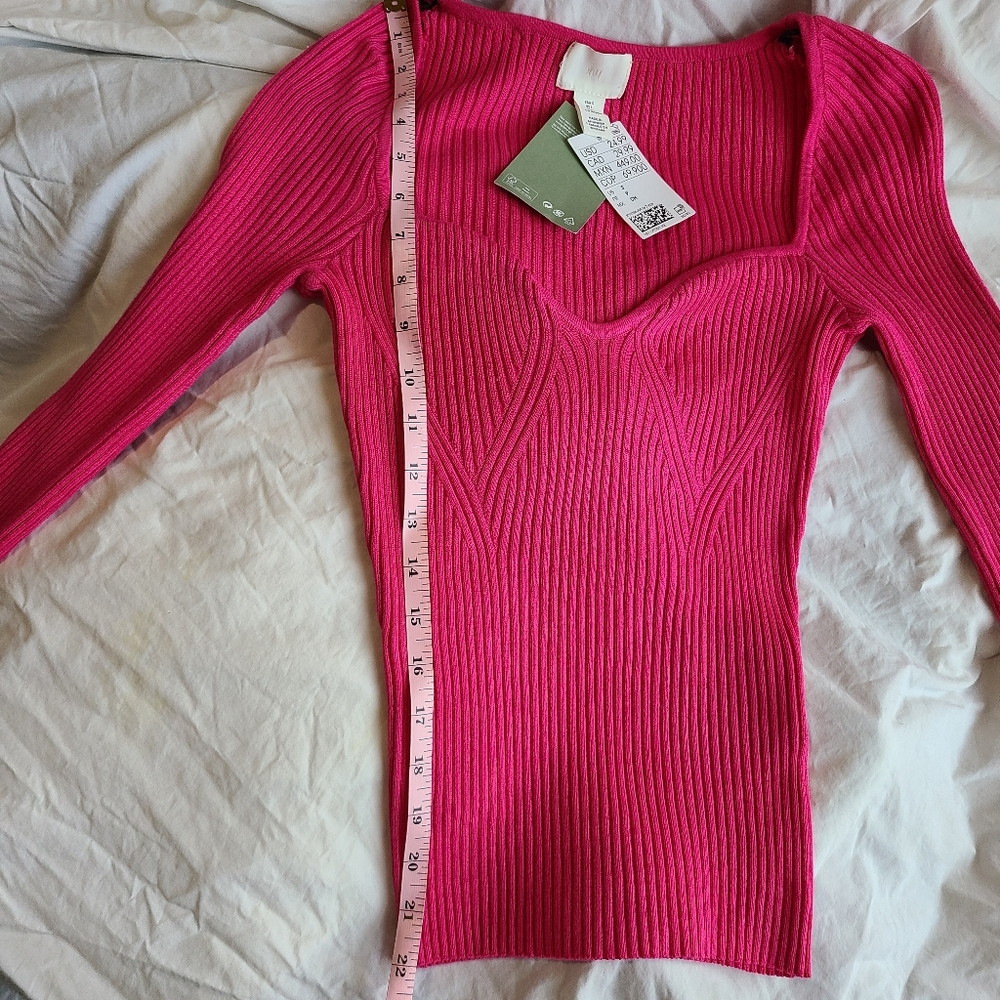 H&M Fushia Cable Knit Sweater Size Small - Picture 9 of 10